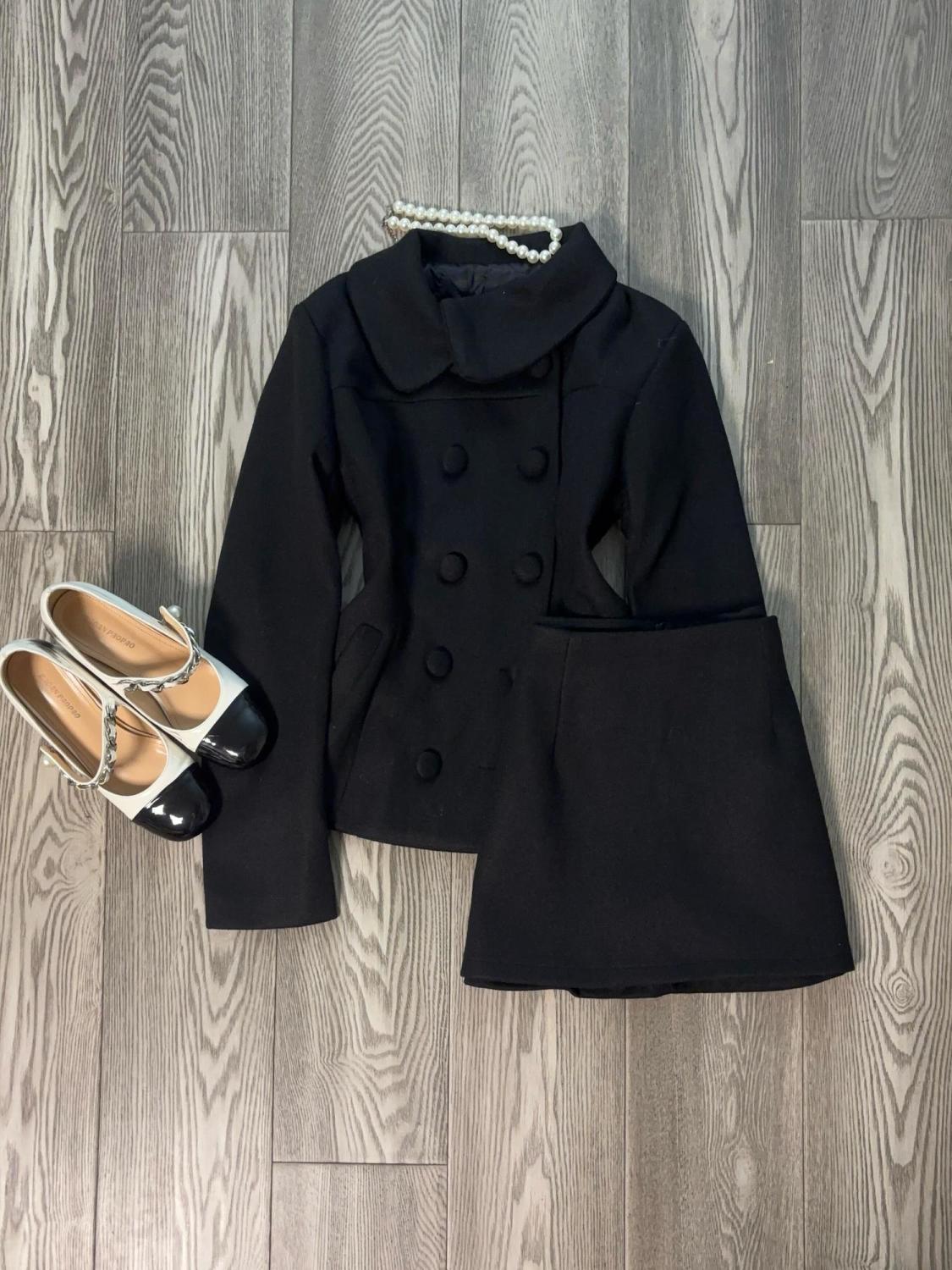 Winter Clothing Kit - ชุดเซ็ตสองชิ้นสำหรับงานปาร์ตี้ฤดูหนาวสไตล์ฝรั่งเศส เสื้อโค้ทสั้นสีพื้นสำหรับผู้หญิง + กระโปรงพลีทเอวสูง ดีไซน์เกาหลีสุดชิค ชุดกระโปรงใหม่