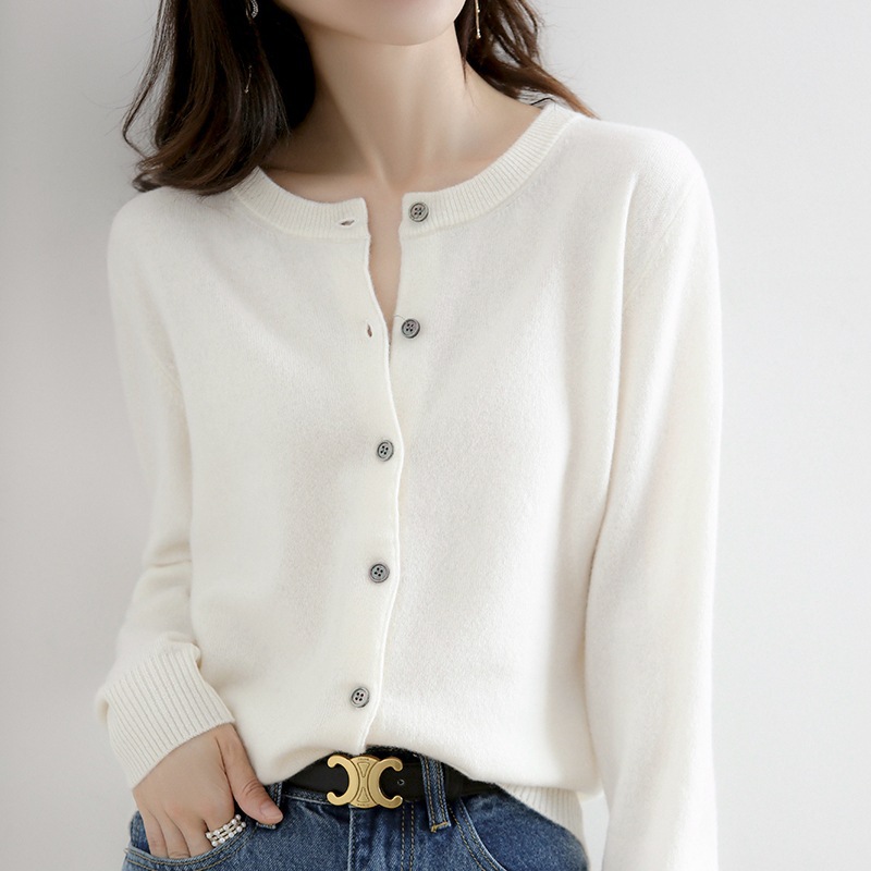 เสื้อคาร์ดิแกนไหมพรมติดกระดุมแ - Winter Clothing Colors 2026 บทวิจารณ์และราคา